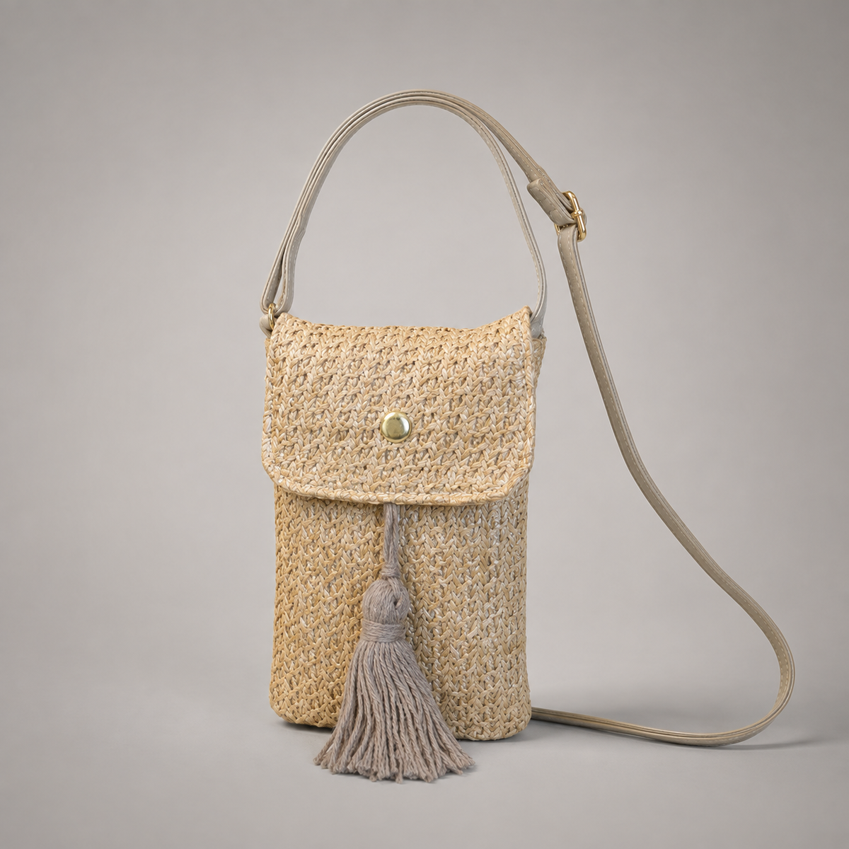 Straw phone crossbody bag front view